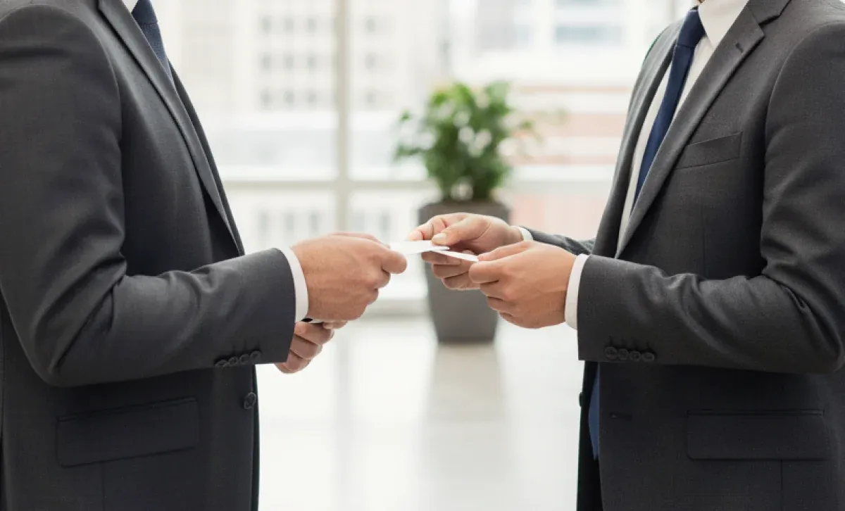 세션만 듣고 오는 사람 vs 인맥 만들고 오는 사람 : 행사에서 말 걸기 어려운 사람을 위한 네트워킹 생존 가이드